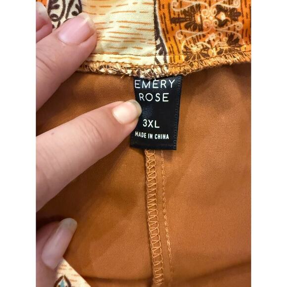 Emery Rose Womens Top 3XL Boho Retro Print Tie Neck Short Sleeve Blouse Plus - Picture 2 of 4